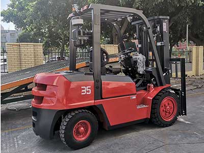 Reduce collisions between forklifts and drive-in racks