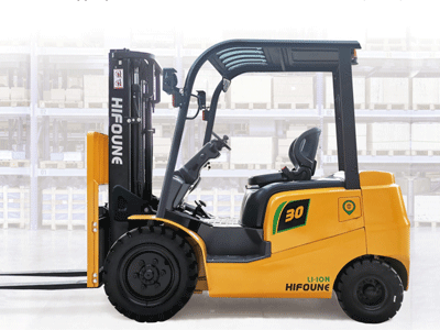 How long is the service life of an electric forklift?