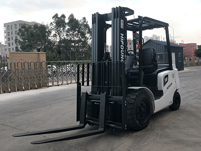 How to choose the right electric forklift model to meet the different needs of the operation?