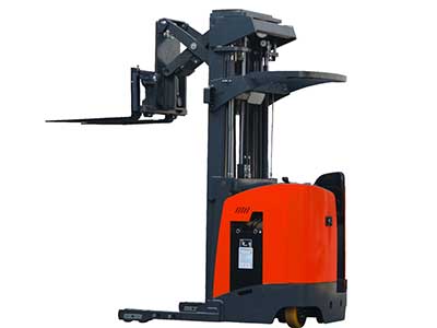 STAND-ON ELECTRIC SCISSORS REACH TRUCK